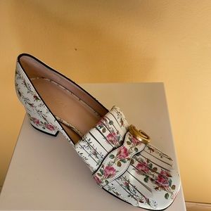 NIB Authentic Gucci Marmont GG Loafers, size 38